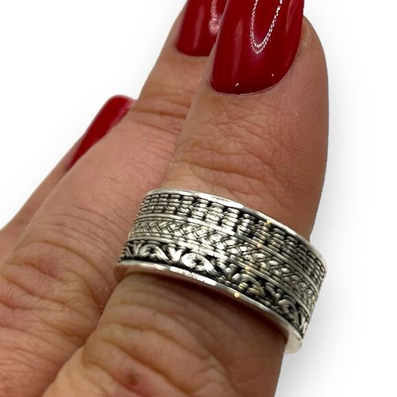 NEW Macy's Tribal Patterned Band Ring in Silver-Plate Size 6 Aztec Tribal Thick - Picture 6 of 8